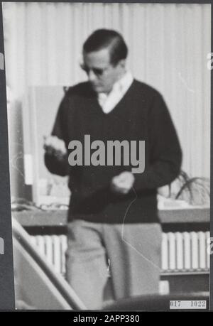 Photo flou Date: 19 juin 1965 lieu: B.R.D., Bad Godesberg, Allemagne mots clés: DEART, appartements, maison royale, princes Nom personnel: Claus, prince Banque D'Images