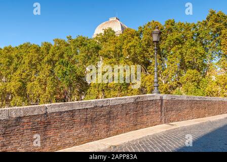 Pont Fabricius sur la rivière Tiber à Rome, Italie. Banque D'Images