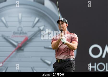 Henrik Stenson, de Suède, a fait son entrée dans le septième trou de la deuxième manche du PGA European Tour Dubai Desert Classic au Emirates Golf Club, Dubaï, Émirats arabes Unis, le 24 janvier 2020. Photo De Grant Winter. Utilisation éditoriale uniquement, licence requise pour une utilisation commerciale. Aucune utilisation dans les Paris, les jeux ou une seule publication de club/ligue/joueur. Crédit: Uk Sports Pics Ltd/Alay Live News Banque D'Images