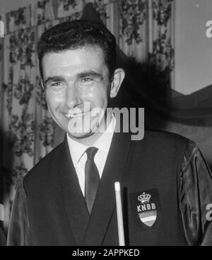 Henk Scholte (NLD), cadre d'ancrage du champion d'Europe 47/1 à Zwanenburg. Date : 16 Janvier 1966 Lieu : Noord-Holland, Zwanenburg Mots Clés : Billard, Champions Nom Personnel : Jean Marty Banque D'Images