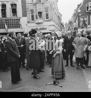 Princess Beatrix ouvre Hoog Catharijne à Utrecht Date: 24 septembre 1973 lieu: Utrecht mots clés: Ouvertures, princesses Nom personnel: Beatrix, princesse, Hoog Cathararijne Banque D'Images