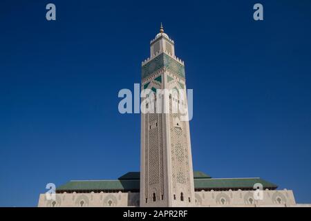 Vue sur la mosquée Hassan II en novembre à Casablanca, capitale économique du Maroc. C'est la plus grande mosquée d'Afrique. Banque D'Images