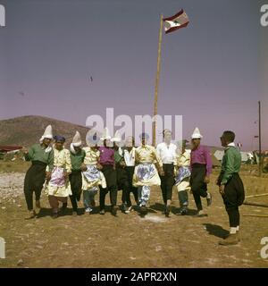 Série Jamboree et Grèce; groupe de danse Date: Non daté Banque D'Images