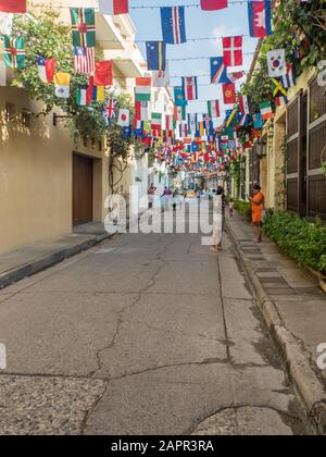 Cartagena de Indias - Colombie, 13 novembre 2019 - rue du quartier Getsemani à Cartagena de Indias - Colombie Banque D'Images