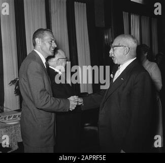 Réception G. Th. Bombe et fils (200 ans). Porte de Cleeve Date: 6 octobre 1956 mots clés: Réceptions Nom personnel: G. Th. BOM en Sons Banque D'Images