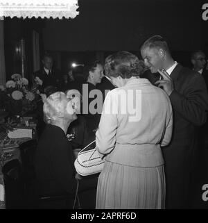 Réception G. Th. Bombe et fils (200 ans). Porte de Cleeve Date: 6 octobre 1956 mots clés: Réceptions Nom personnel: G. Th. BOM en Sons Banque D'Images