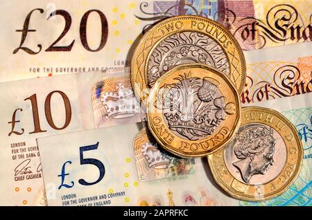 Monnaie britannique - pièces de monnaie et billets Banque D'Images
