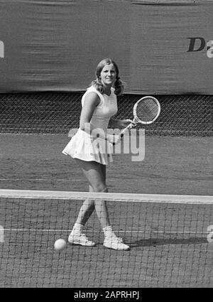 ' Katja Ebbinghaus, joueur de tennis de l'Allemagne de l'Ouest aux Championnats internationaux néerlandais de Hilversum; ' Banque D'Images