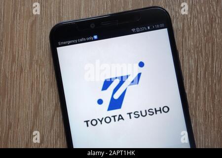 Logo Toyota Tsusho affiché sur un smartphone moderne Banque D'Images