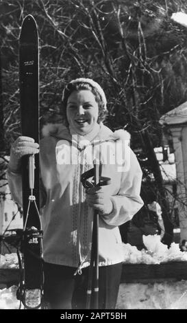 Princesse Beatrix À Sankt Anton Date: 11 Février 1959 Lieu: Autriche, Sankt Anton Am Arlberg, Tirol Nom Personnel: Beatrix, Princesse Banque D'Images