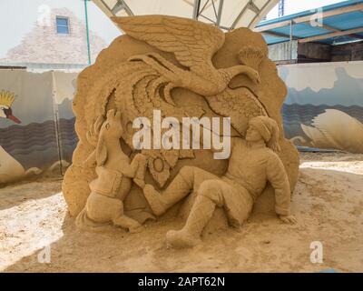 Sculptures de personnages de contes de fées russes en sable. Russie Sotchi 06 22 2019 Banque D'Images