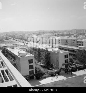 Israël 1964-1965: Tel Aviv, bâtiments urbains Date: 1964 lieu: Israël, tel Aviv mots clés: Blocs de construction, paysage urbain Banque D'Images