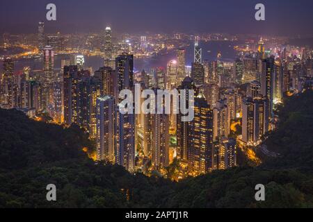 Vue panoramique sur Hong Kong depuis le pic Victorias. Banque D'Images