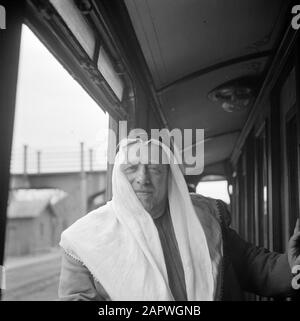 Moyen-Orient 1950-1955 : trajet en train d'Amman à Damas passager Date : 1950 lieu : Jordanie mots clés : hommes, trains Banque D'Images