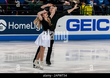 Greensboro, Caroline Du Nord, États-Unis. 24 janvier 2020. 24 janvier 2020 ''“ GREENSBORO, N.C., États-Unis - EVA PATE & LOGAN BYE de Strongsville, Ohio et Colorado Springs, Colorado, rivalisent avec la danse du rythme de championnat lors du championnat Toyota U.S. Figure Skating Championship de 2020 au Greensboro Coliseum. Les Championnats américains servent de compétition de qualification finale avant que le patinage artistique américain ne nomme l'équipe mondiale de patinage artistique 2020 et l'équipe de patinage artistique 2020 Des Quatre Continents. Crédit: Timothy L. Hale/Zuma Wire/Alay Live News Banque D'Images