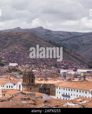 Vue panoramique sur la place centrale de Cusco dans le centre de Cusco Pérou Banque D'Images