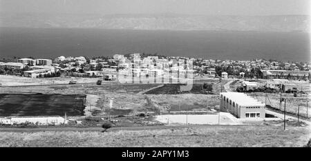 Tiberias vue sur la ville de Tiberias, le lac Tiberias et les collines environnantes; Banque D'Images