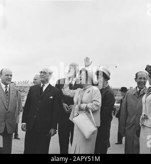 Princesses Irene en Margriet au Suriname et aux Antilles Date: 2 juillet 1962 lieu: Antilles néerlandaises mots clés: PRINSESSEN Nom personnel: Irene, princesse, Margriet, princesse Banque D'Images