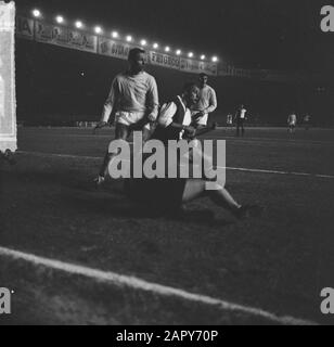 Reims contre Feijenoord. Coupe D'Europe. Moment Du Jeu Date: 7 Février 1963 Lieu: France, Reims Mots Clés: Sport, Football Institution Nom: Europa Cup, Feyenoord Banque D'Images
