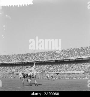 Sparta contre Feyenoord 3-0. Moments de jeu Date: 27 août 1961 mots clés: Sport, football Nom de l'institution: Feyenoord Banque D'Images