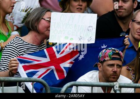 Melbourne, Australie. 25 janvier 2020. Des fans de tennis d'Australie sont en action lors du tournoi de tennis australien Open Grand Chelem de Melbourne, en Australie. Frank Molter/Alay Live News Banque D'Images
