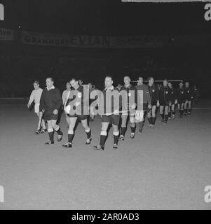 Reims contre Feijenoord. Coupe D'Europe. Les deux équipes seront à Date: 7 février 1963 lieu: France, Reims mots clés: Équipes, sports, football institution Nom: Europa Cup, Feyenoord Banque D'Images