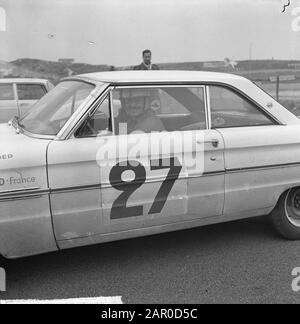 Tulpenrallye 1963, H. Greder - M. Delalande (France) dans un Ford Falcon Sprint Date: 25 avril 1963 mots clés: Autooralement's, Motorsport, Sports Nom personnel: Delalande, M., Greder, H. Nom de l'institution: Tulpenrally Banque D'Images