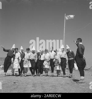 Jamboree 1963 À Marathon Grèce. Groupe de danse du Liban Date: 12 août 1963 lieu: Grèce Nom de l'institution: Jamboree Banque D'Images