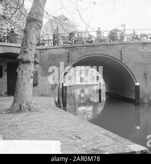 Utrecht cityscapes y compris Dom, Oude Gracht, centre-ville Date: Non daté lieu: Utrecht mots clés: Cityscapes Banque D'Images