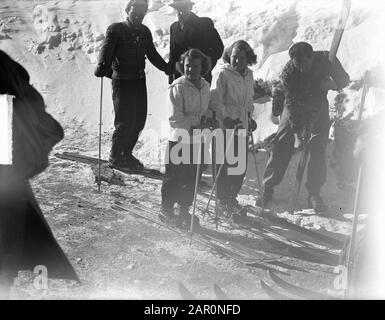 Princesses In Tirol (Sankt Anton) Date : 12 Février 1949 Lieu : Autriche, Sankt Anton Am Arlberg, Tirol Banque D'Images
