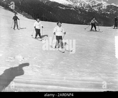 Princesses In Tirol (Sankt Anton) Date : 12 Février 1949 Lieu : Autriche, Sankt Anton Am Arlberg, Tirol Banque D'Images