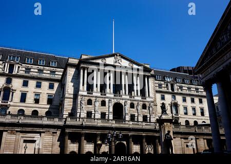 Le siège de la Banque d'Angleterre, Threadneedle Street, dans la ville de Londres. Banque D'Images