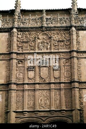 FACHADA DE LA UNIVERSIDAD - 1553 PLATERESCA - ARQUITECTURA. Emplacement : UNIVERSIDAD. L'ESPAGNE. Banque D'Images