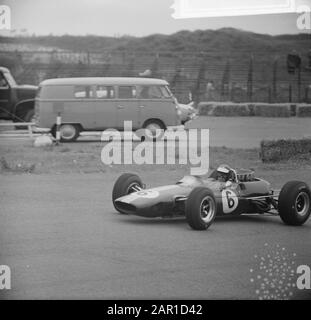 Training Zandvoort Grand Prix, Jim Clark En Action Date: 16 Juillet 1965 Lieu: Noord-Holland, Zandvoort Mots Clés: Motorsport Nom Personnel: Clark, Jim Banque D'Images