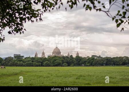 Vue panoramique sur le parc Maidan à Kolkata (Calcutta) avec le Victoria Memorial Banque D'Images