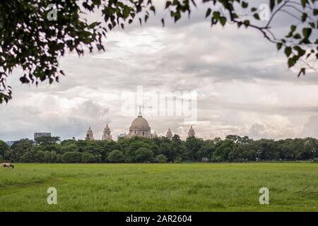 Vue panoramique sur le parc Maidan à Kolkata (Calcutta) avec le Victoria Memorial Banque D'Images