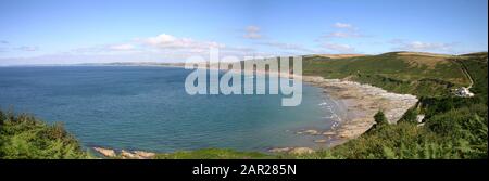 Baie Whitsand en direction de l'ouest de Rame vers Portwrinkle et Tregantle dans le sud-est des Cornouailles Banque D'Images
