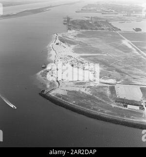 Ports, Maasvlakte Date: Non daté lieu: Rotterdam, Zuid-Holland mots clés: Ports Nom personnel: Maasvlakte Nom de l'institution: Europoort Banque D'Images