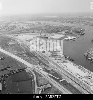 Construction de routes, ports, expédition Date : non daté mots clés : ports, expédition, construction de routes Banque D'Images