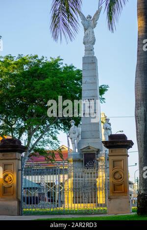 Maryborough Queen's Park War Memorial, qui fait partie du sentier militaire du Queens Park. Maryborough Queensland Banque D'Images