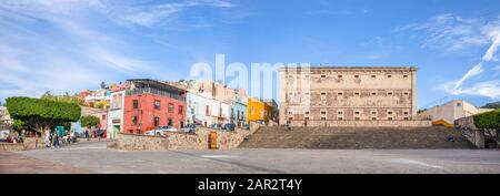 Guanajuato, Guanajuato, Mexique - 25 novembre 2019: Le musée régional Alhondiga de Granaditas, à la Plaza de la Alhondiga Banque D'Images