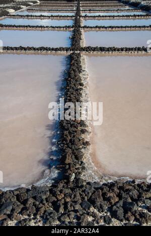 Salinas de Fuencaliente. Saljumelage à Fuencaliente à la Palma, île des Canaries, Espagne Banque D'Images