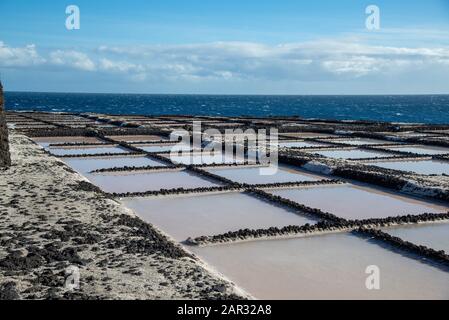 Salinas de Fuencaliente. Saljumelage à Fuencaliente à la Palma, île des Canaries, Espagne Banque D'Images
