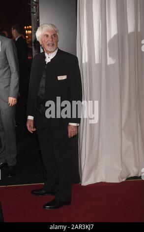 25 janvier 2020, Autriche, Kitzbühel: L'entrepreneur Bernie Ecclestone arrive au Kitz Race Party 2020, qui a eu lieu le soir de la course de descente des hommes sur le Streif au Kitz Race Club. Photo: Felix Hörhager/Dpa Banque D'Images