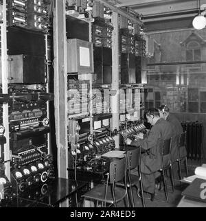 Téléphone Suriname Date : 20 décembre 1945 mots clés : téléphonistes, échanges téléphoniques Banque D'Images