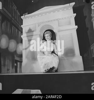 Spectacle De Fin De Semaine De Télévision, Heidi Bruhl Date : 30 Octobre 1959 Mots Clés : Téléviseurs Nom De La Personne : Heidi Bruhl Banque D'Images