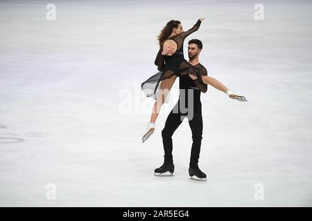 Gabriella PAPADAKIS et Guillaume CIZERON de France, pendant la danse libre, en danse sur glace aux Championnats européens de patinage artistique 2020 de l'UIP à Steiermarkhalle, le 25 janvier 2020 à Graz, Autriche. Crédit: Raniero Corbelletti/Aflo/Alay Live News Banque D'Images