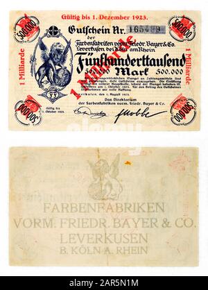 Ancien projet de loi allemand sur les 500 000 Mark à partir de 1923 pendant la crise économique après la première guerre mondiale Banque D'Images