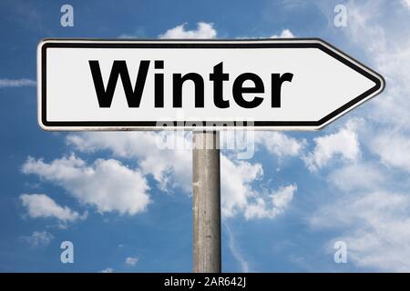 Photo détaillée d'un panneau avec l'inscription Winter Banque D'Images