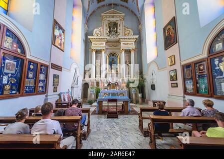 Chapelle avec statue miraculeuse de la Madonna dans la basilique de la Visitation de la Sainte Vierge Marie dans l'ancien monastère dominicain de la ville de Sejny, Pologne Banque D'Images